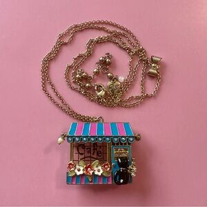 Betsey Johnson Vintage Cafe Cat Bistro Locket Long Gold Pendant Necklace